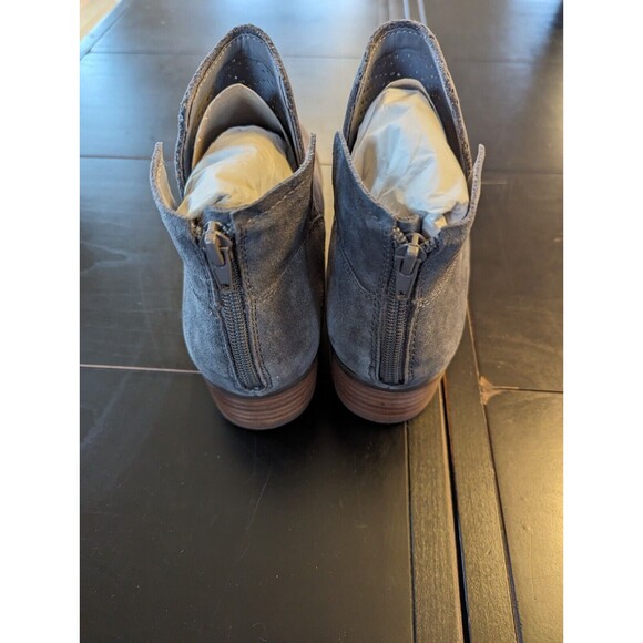 Crown Vintage Gray Suede Leather Slip On Ankle Boots Women's 9.5 NWOT - Picture 3 of 9